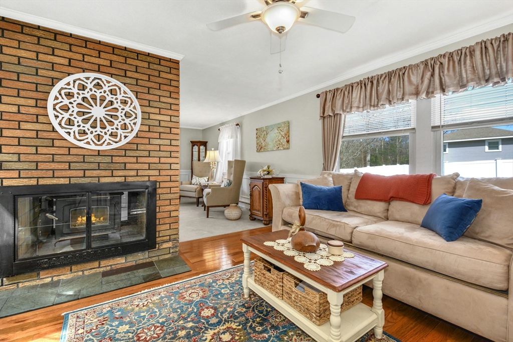 31 Carleton Road Millbury, MA 01527 - Photo 9 of 42 Gallery Image 9