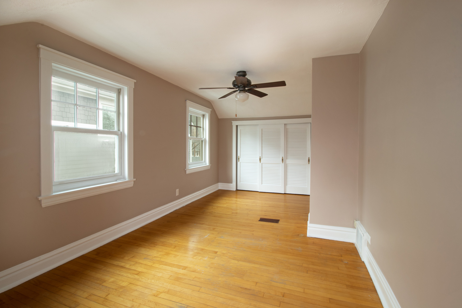 261 Blackhawk Road Riverside, IL 60546 - Photo 14 of 31 a view of an empty room with a window