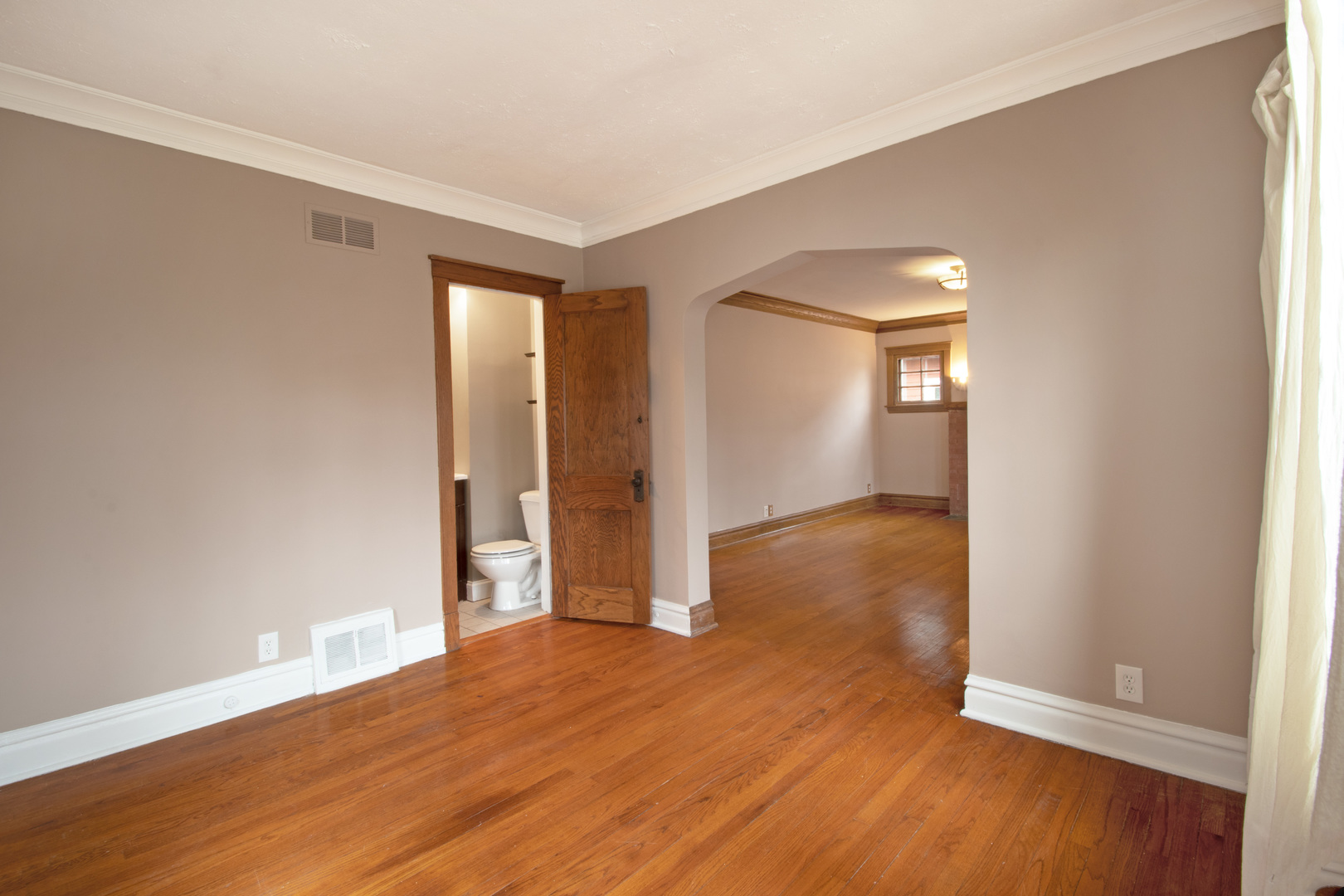 261 Blackhawk Road Riverside, IL 60546 - Photo 8 of 31 wooden floor in an empty room