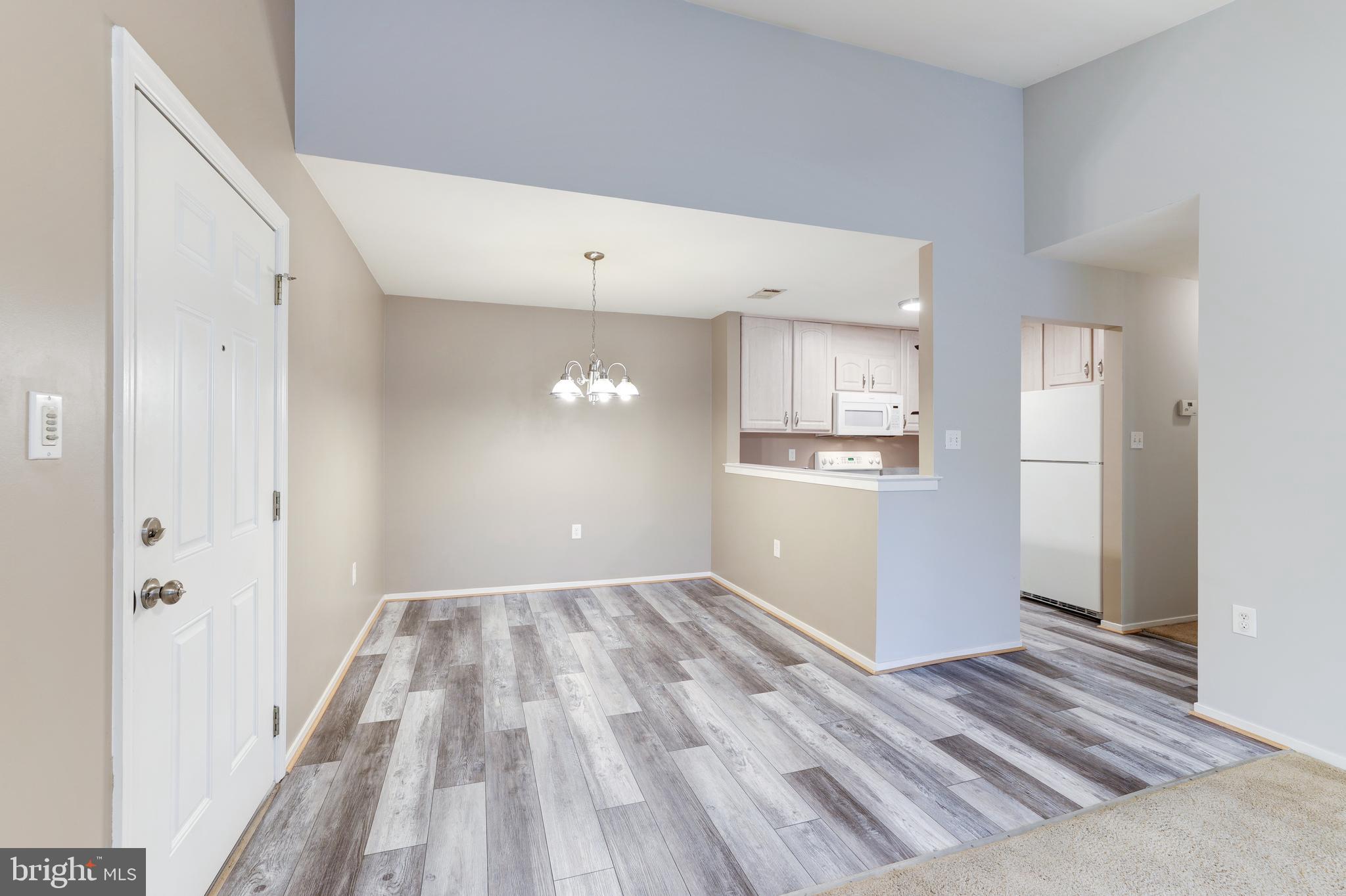 7819 Harrowgate Circle, Unit 160 Springfield, VA 22152 - Photo 4 of 33 Gallery Image 4