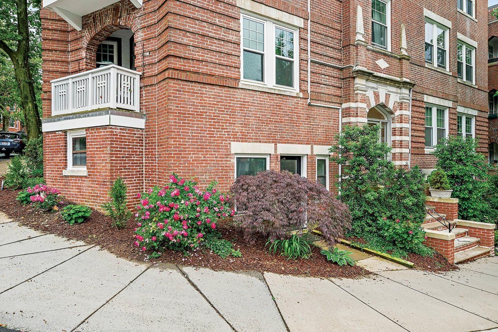34 Garrison Road, Unit 1B Brookline, MA 02445 - Photo 2 of 17