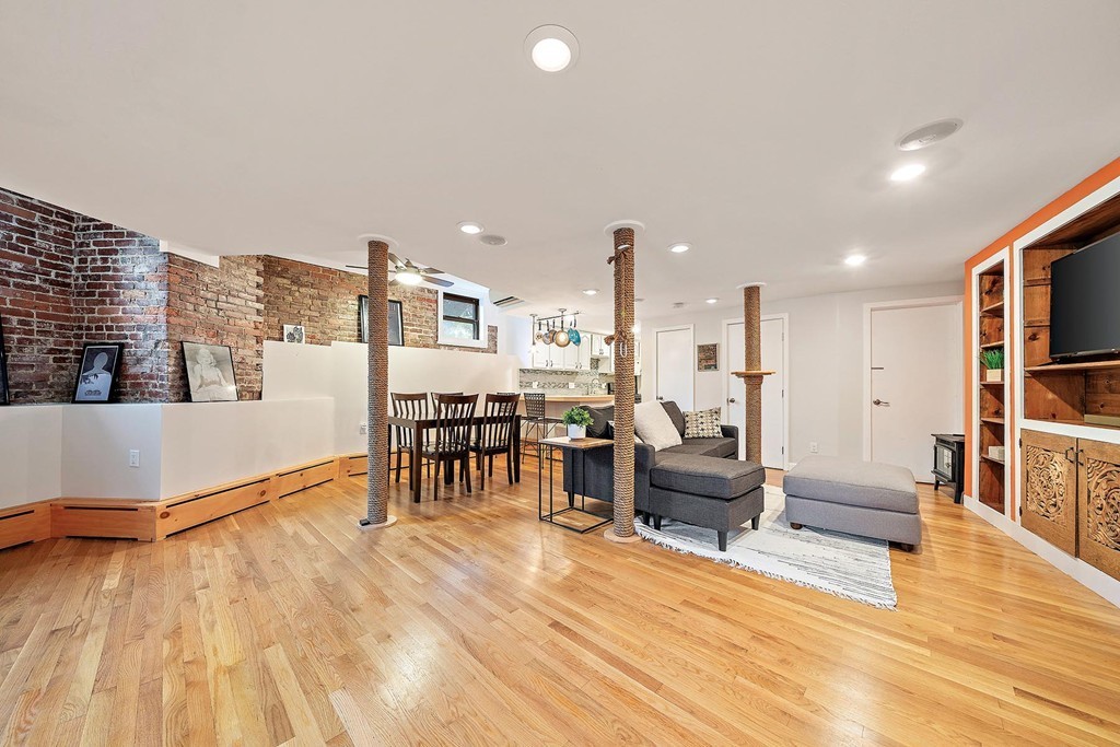34 Garrison Road, Unit 1B Brookline, MA 02445 - Photo 6 of 17