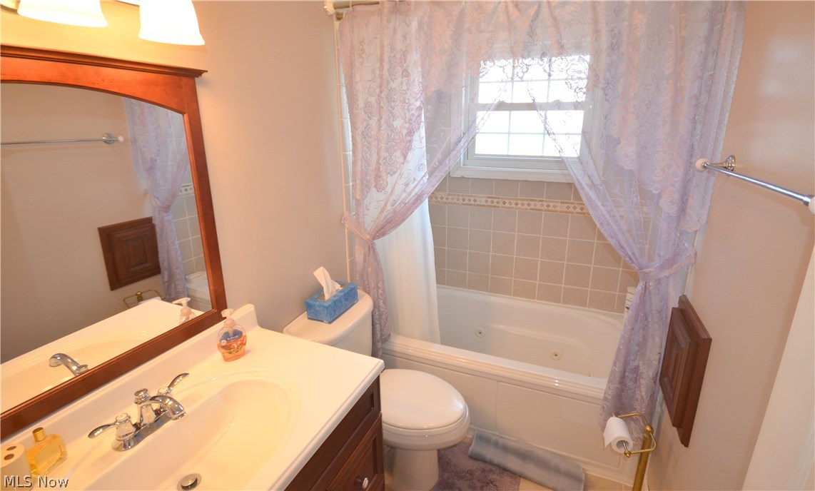 880 Decatur Street Vermilion, OH 44089 - Photo 17 of 25