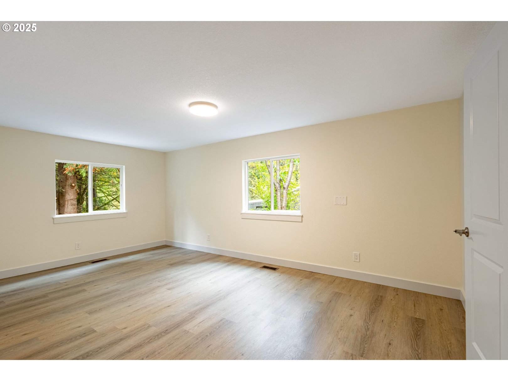 421 Southeast Pounder Road Corbett, OR 97019 - Photo 16 of 40