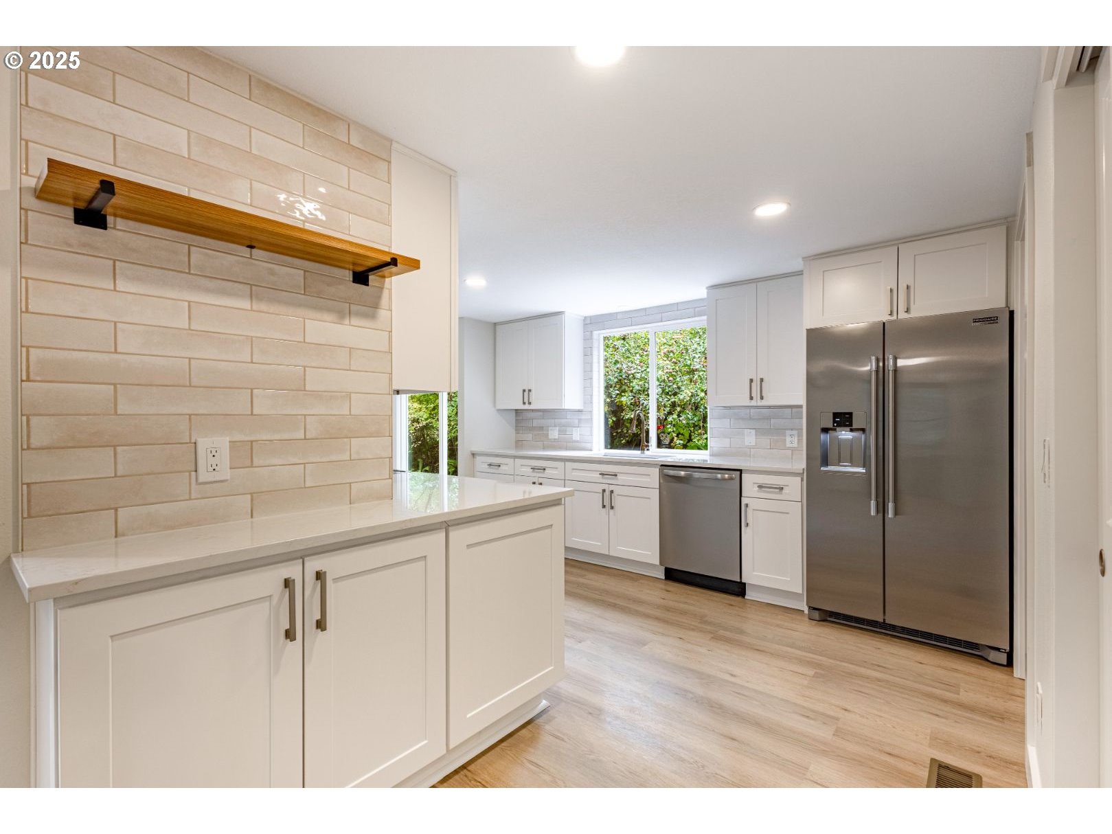 421 Southeast Pounder Road Corbett, OR 97019 - Photo 3 of 40