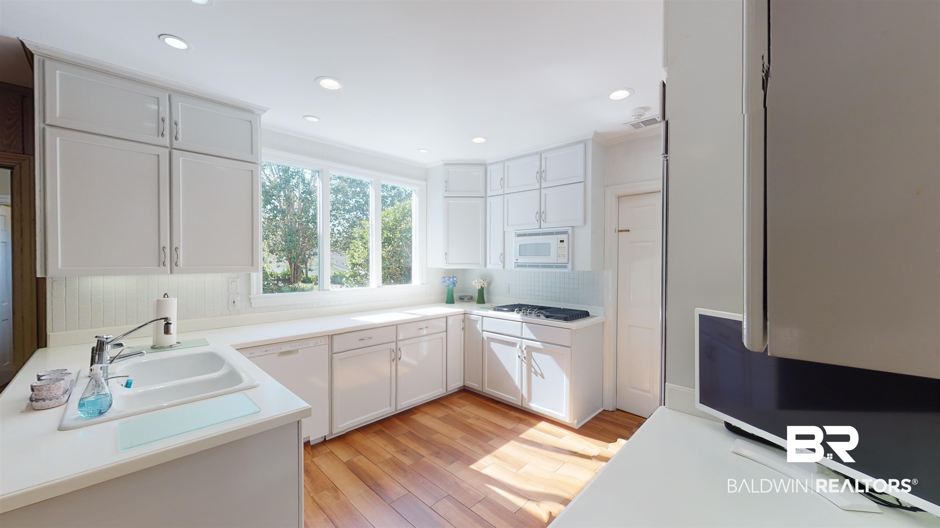 625 East Cumberland Road Mobile, AL 36608 - Photo 10 of 37