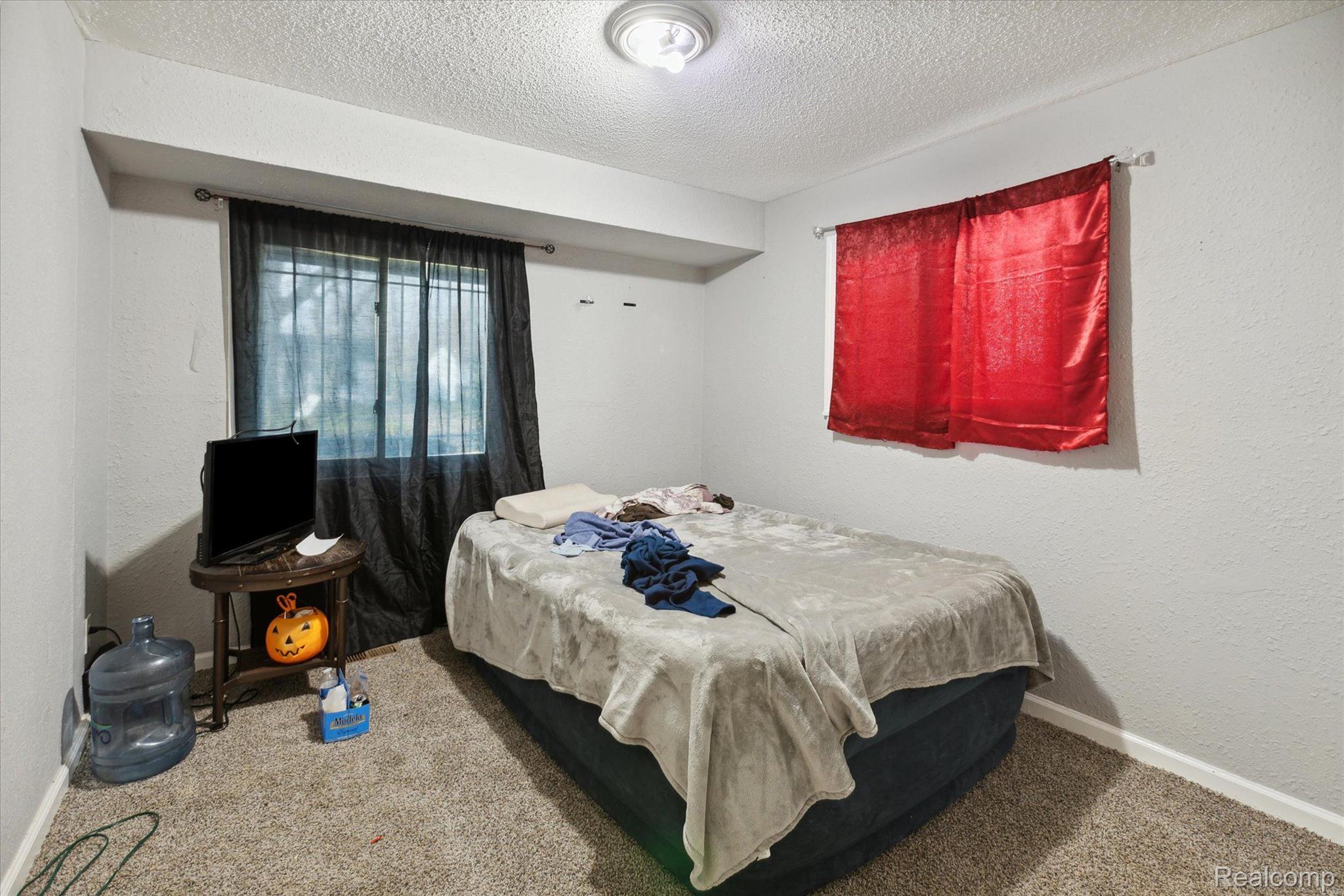 6806 Fleming Road Flint, MI 48504 - Photo 9 of 12 Gallery Image 9