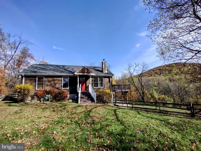 $599,000 | 3998 Hidden Valley Lane, Linden, VA 22642