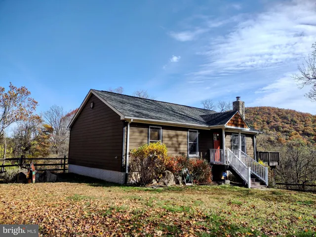 $599,000 | 3998 Hidden Valley Lane, Linden, VA 22642