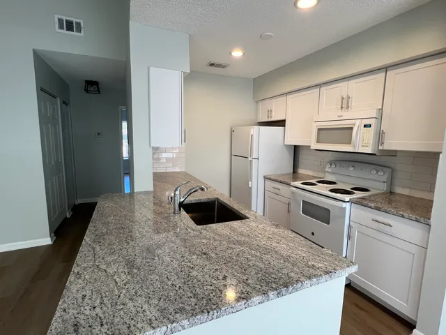 $1,800 | 815 West Boynton Beach Boulevard, Unit 6204, Boynton Beach, FL 33426