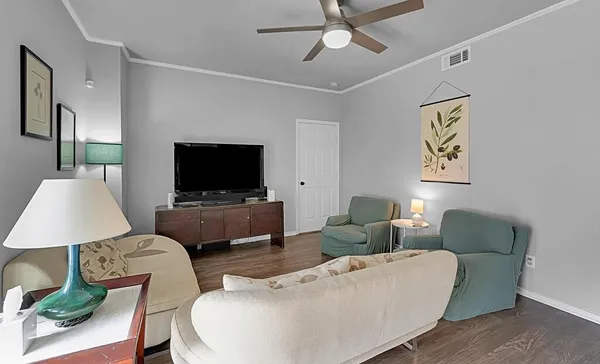 $249,000 | 600 Bagby Avenue, Unit 2A, Waco, TX 76706