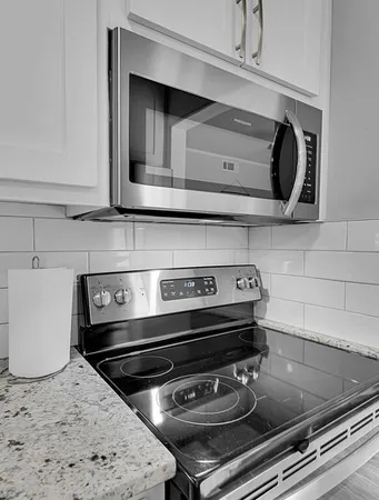$249,000 | 600 Bagby Avenue, Unit 2A, Waco, TX 76706