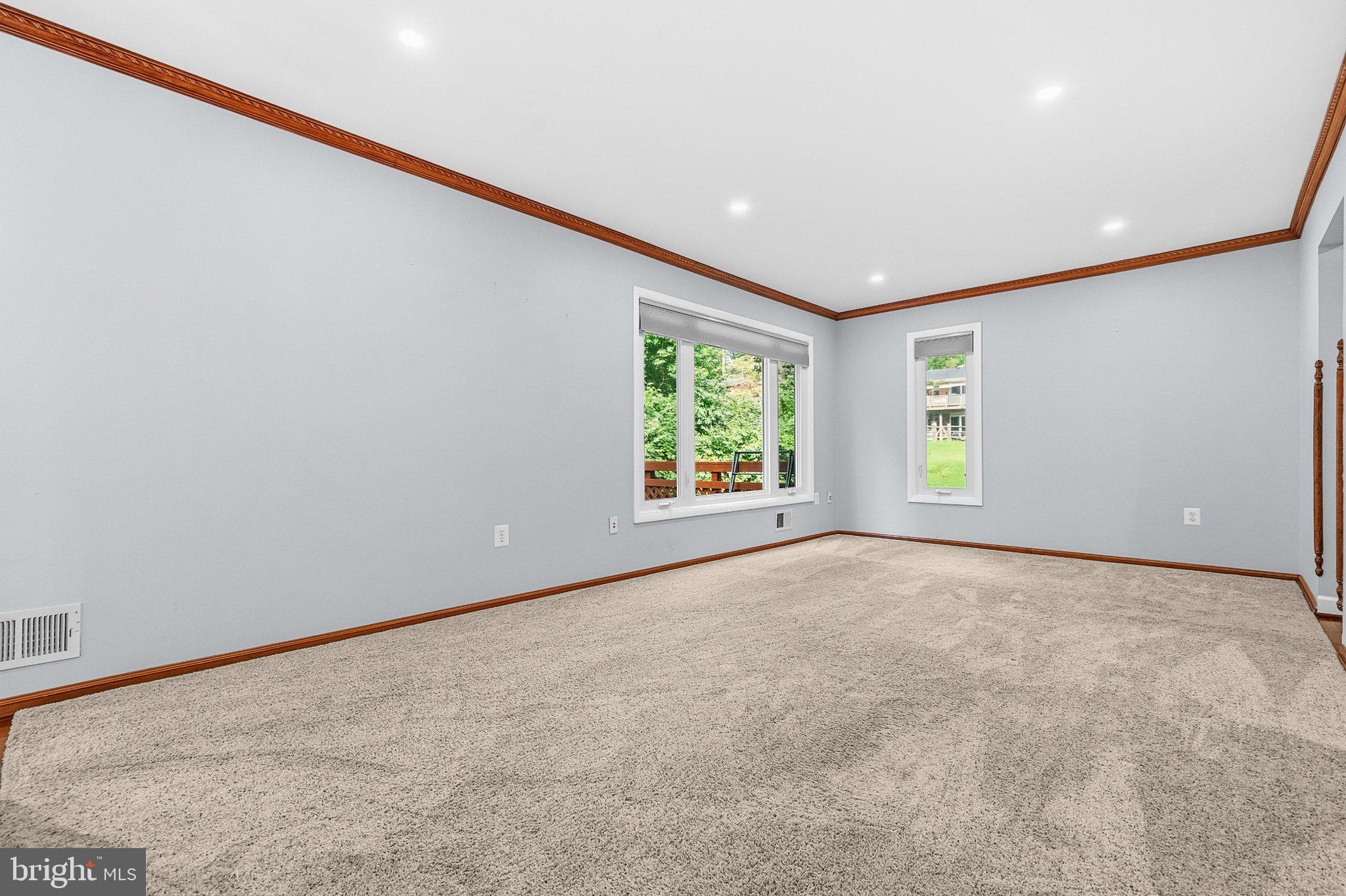 1962 Dundee Road Rockville, MD 20850 - Photo 7 of 47 Gallery Image 7