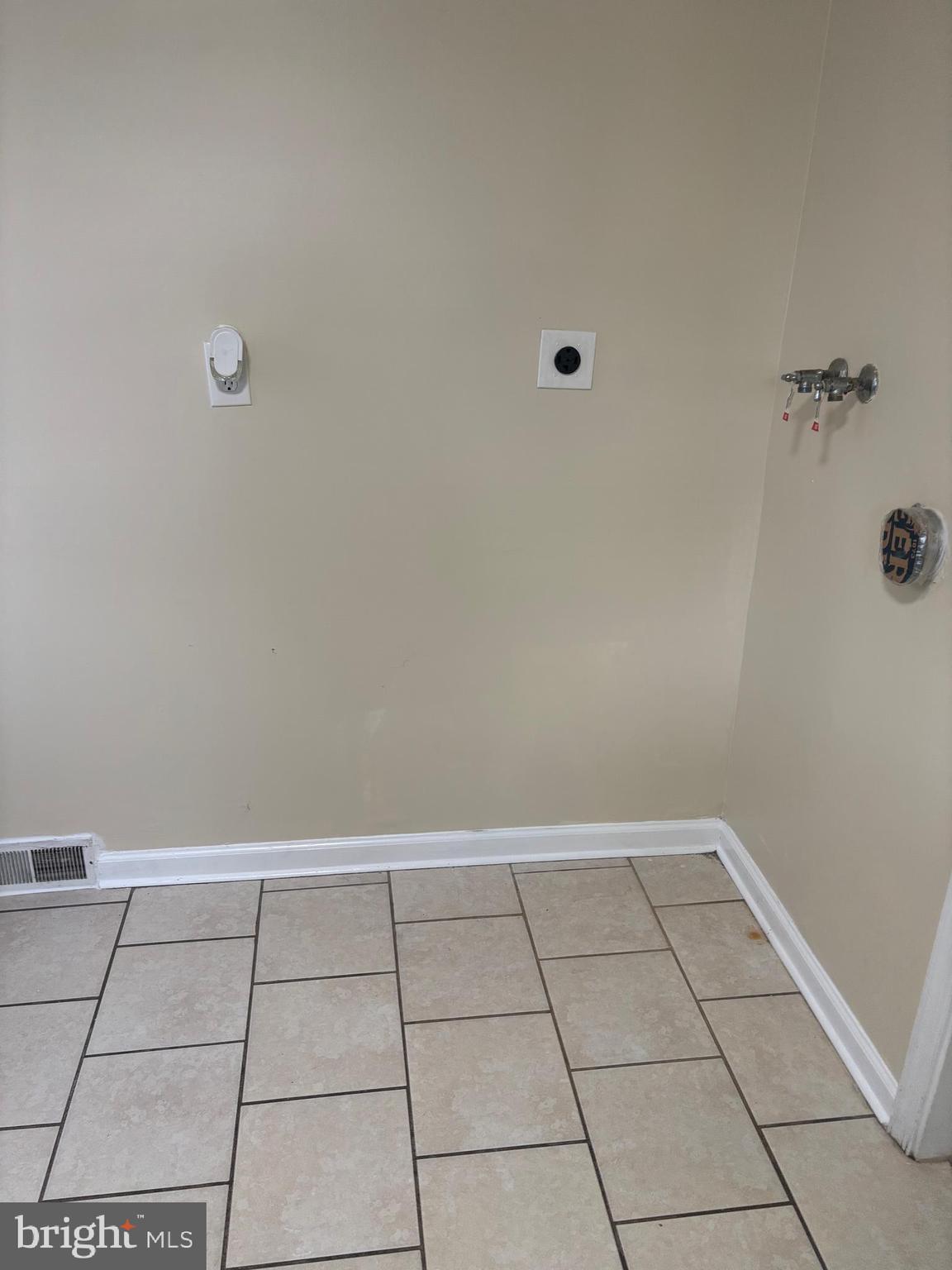 7721 Bender Road Landover, MD 20785 - Photo 26 of 38 Wahser /dryer hookup
