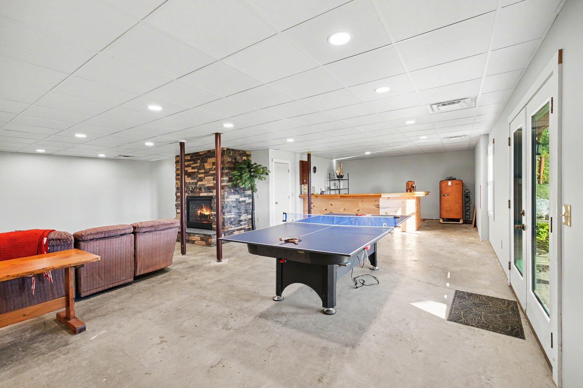 979 Hamilton Road Brooksville, KY 41004 - Photo 31 of 49 LL Rec Room