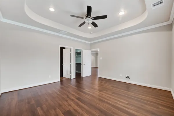 $405,000 | 213 West Jackson Avenue, Pasadena, TX 77506