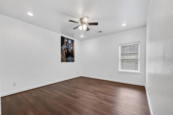 $405,000 | 213 West Jackson Avenue, Pasadena, TX 77506