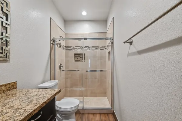 $405,000 | 213 West Jackson Avenue, Pasadena, TX 77506