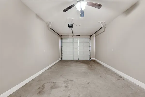 $405,000 | 213 West Jackson Avenue, Pasadena, TX 77506