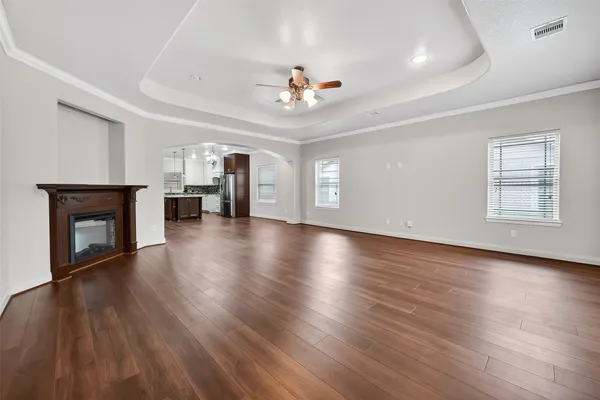 $405,000 | 213 West Jackson Avenue, Pasadena, TX 77506