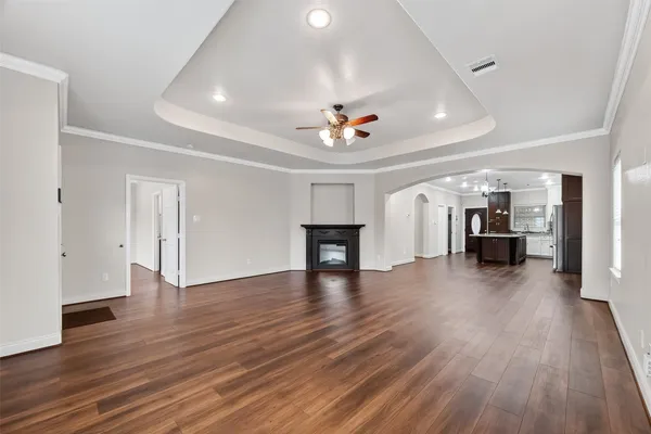 $405,000 | 213 West Jackson Avenue, Pasadena, TX 77506