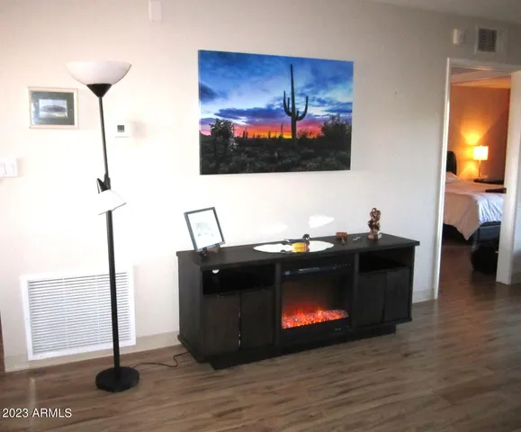 $3,900 | 12222 North Paradise Village Parkway West, Unit 402, Phoenix, AZ 85032