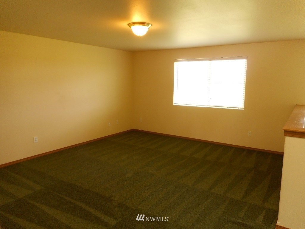 111-16 Shiloh Road Winlock, WA 98596 - Photo 13 of 21
