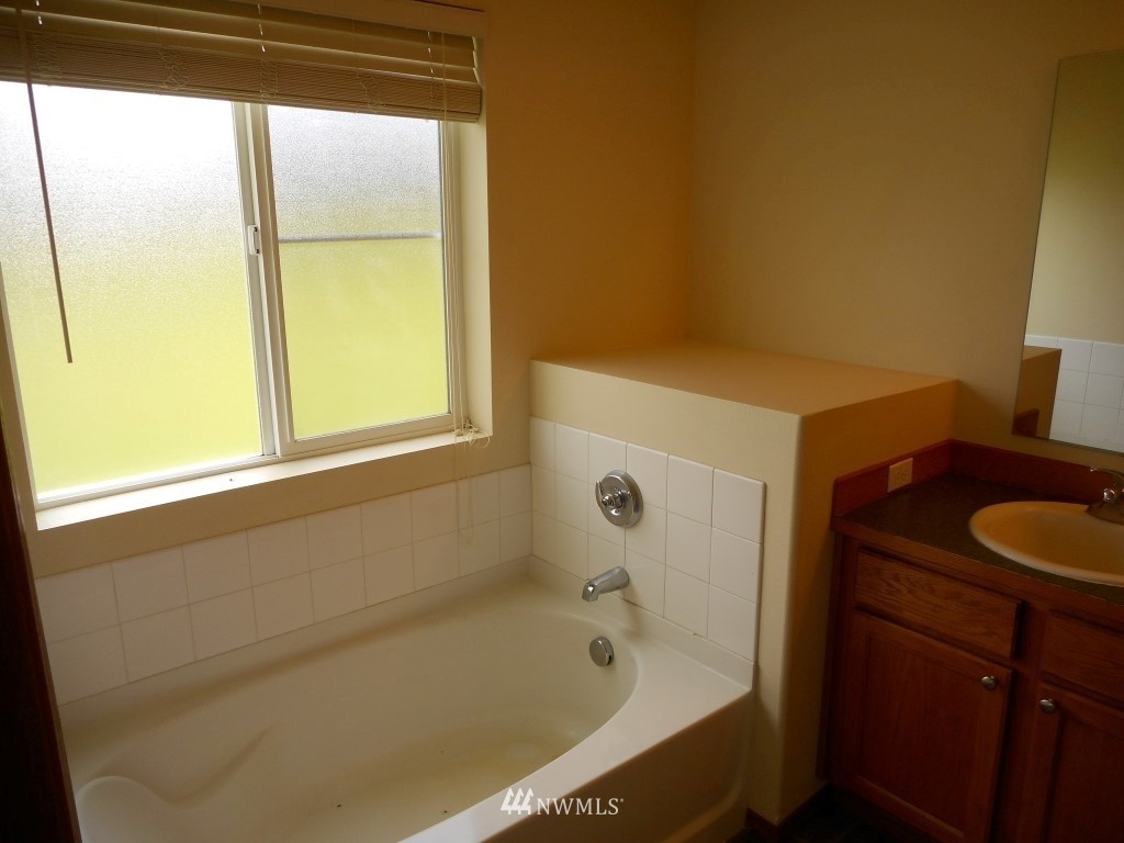 111-16 Shiloh Road Winlock, WA 98596 - Photo 9 of 21