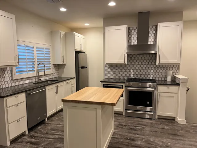 $369,900 | 1145 North Academy Avenue, Unit 2, New Braunfels, TX 78130