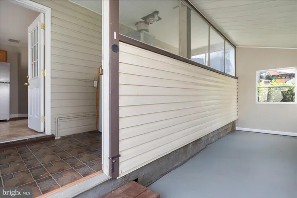 $299,900 | 325 Ritenour Street, Front Royal, VA 22630