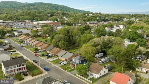 $299,900 | 325 Ritenour Street, Front Royal, VA 22630