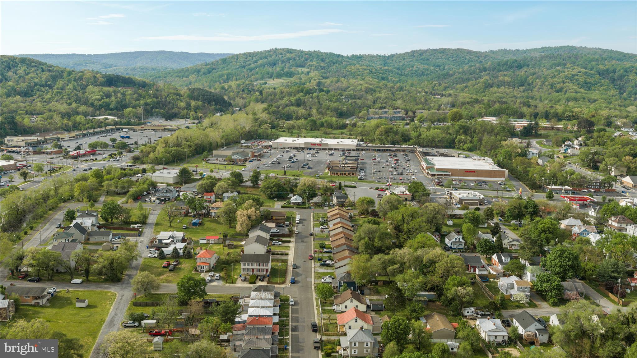 325 Ritenour Street Front Royal, VA 22630 - Photo 36 of 51 DJI_20260416090838_0286_D_325 Ritenour St - Absolu