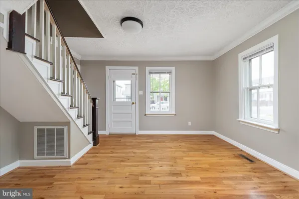 $299,900 | 325 Ritenour Street, Front Royal, VA 22630