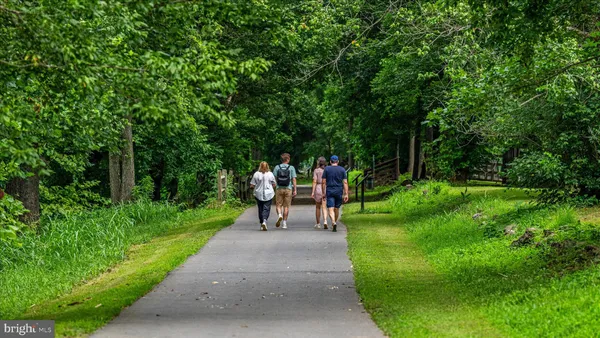 $299,900 | 325 Ritenour Street, Front Royal, VA 22630