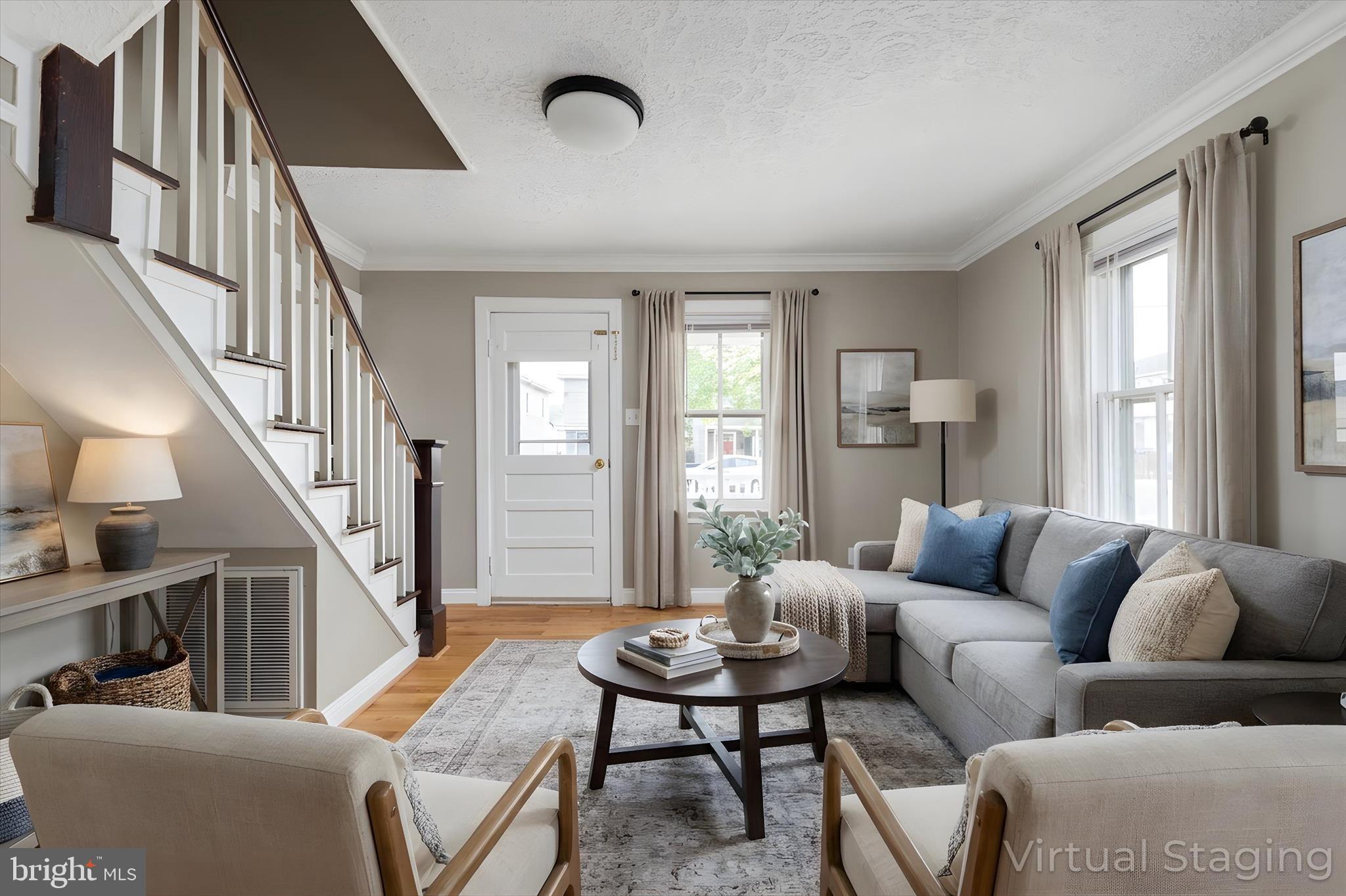 325 Ritenour Street Front Royal, VA 22630 - Photo 5 of 51 Living - Virtual staging