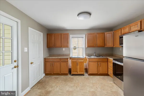 $299,900 | 325 Ritenour Street, Front Royal, VA 22630