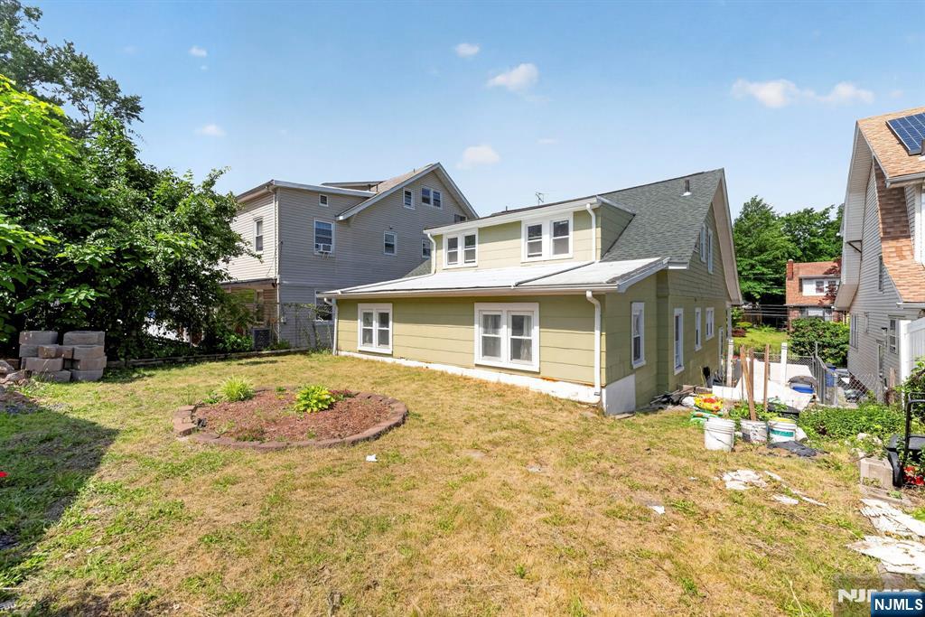 41 Berkeley Place Bloomfield, NJ 07003 - Photo 26 of 30
