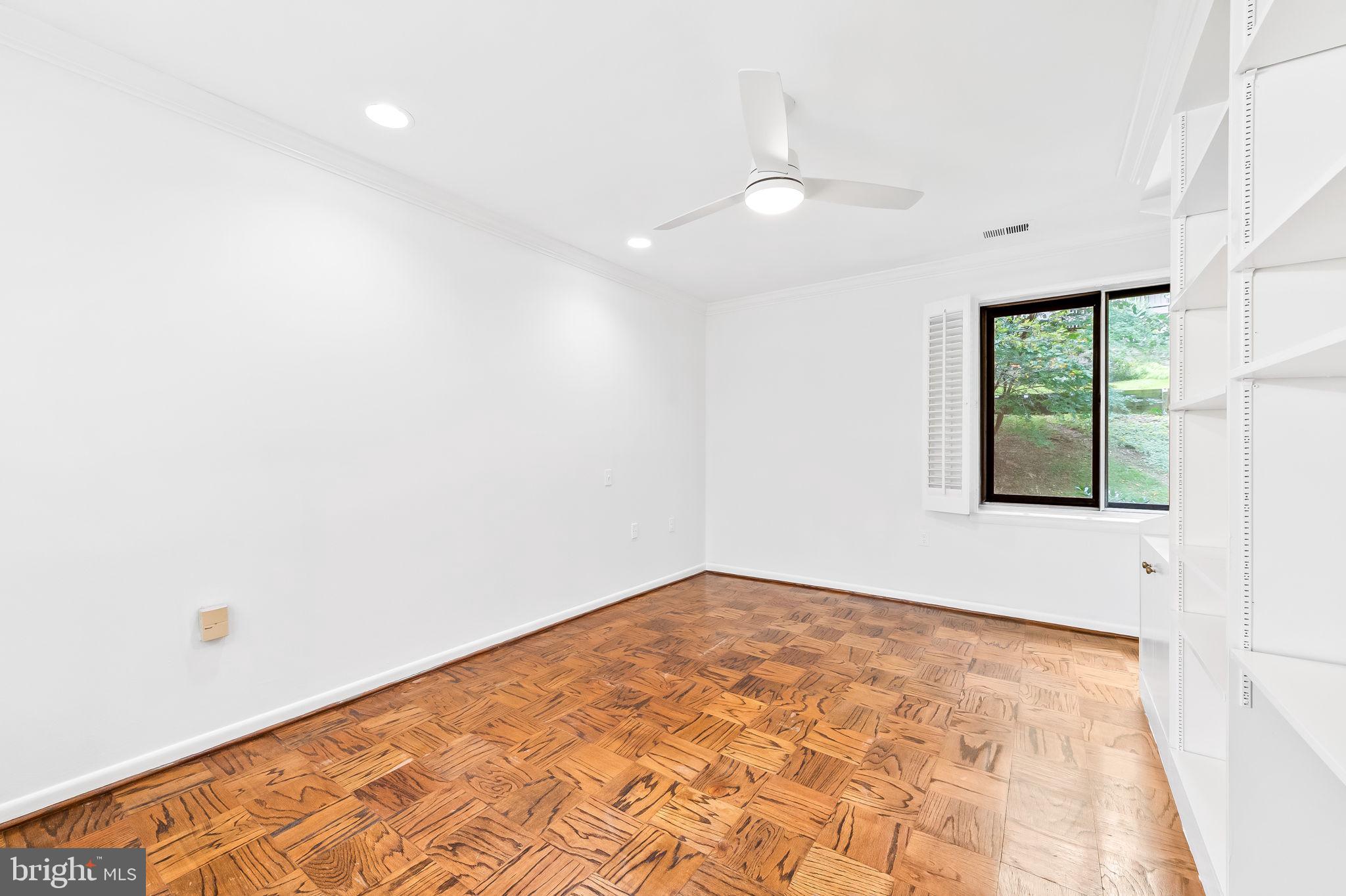 108 Cross Keys Road, Unit R108D Baltimore, MD 21210 - Photo 22 of 37 Room with view