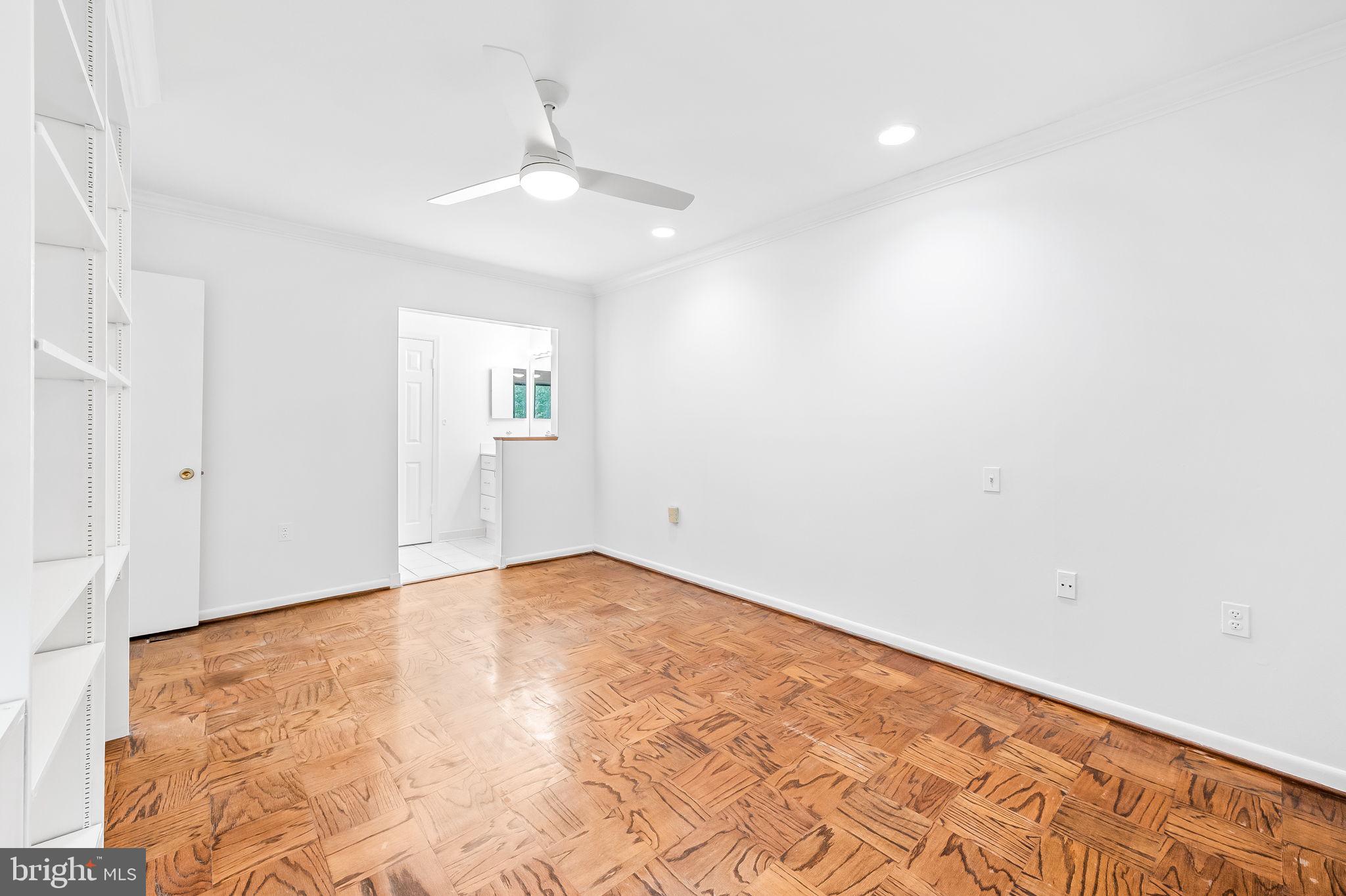 108 Cross Keys Road, Unit R108D Baltimore, MD 21210 - Photo 23 of 37