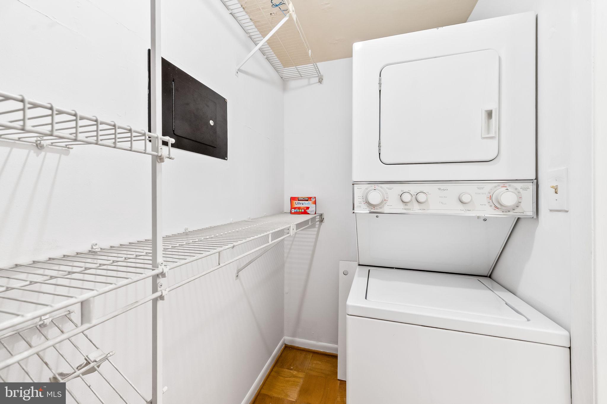 108 Cross Keys Road, Unit R108D Baltimore, MD 21210 - Photo 27 of 37 Laundry/walk in closet