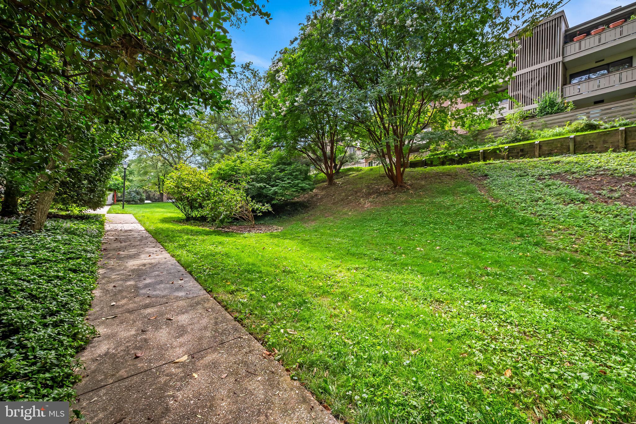 108 Cross Keys Road, Unit R108D Baltimore, MD 21210 - Photo 34 of 37 beautifull landscape