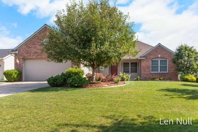 $439,900 | 6629 Jousma Court Southeast, Caledonia, MI 49316