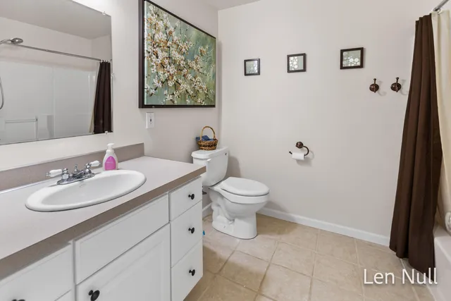 $439,900 | 6629 Jousma Court Southeast, Caledonia, MI 49316