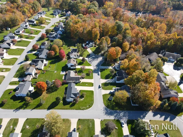 $439,900 | 6629 Jousma Court Southeast, Caledonia, MI 49316