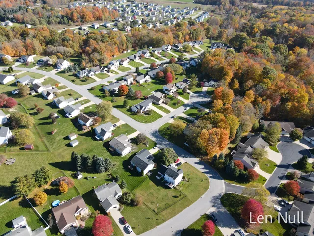 $439,900 | 6629 Jousma Court Southeast, Caledonia, MI 49316