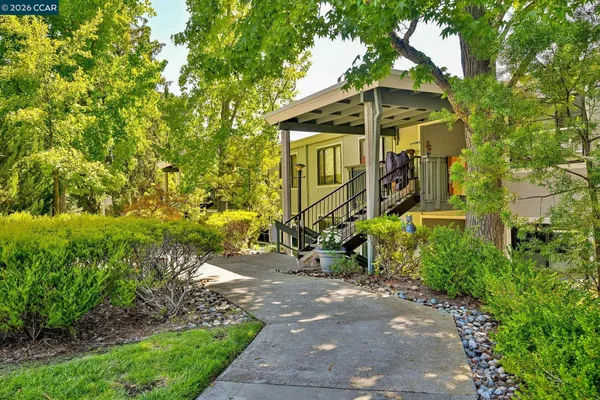 $598,000 | 3033 Golden Rain Road, Unit 6, Walnut Creek, CA 94595