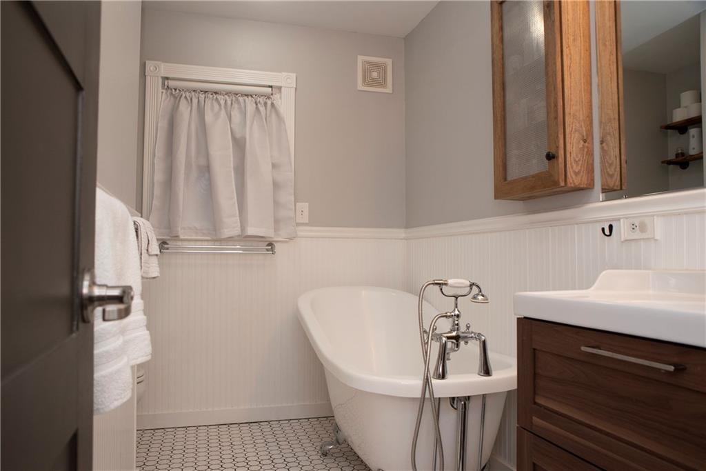 9950 West Howard Road Bloomington, IN 47404 - Photo 18 of 53