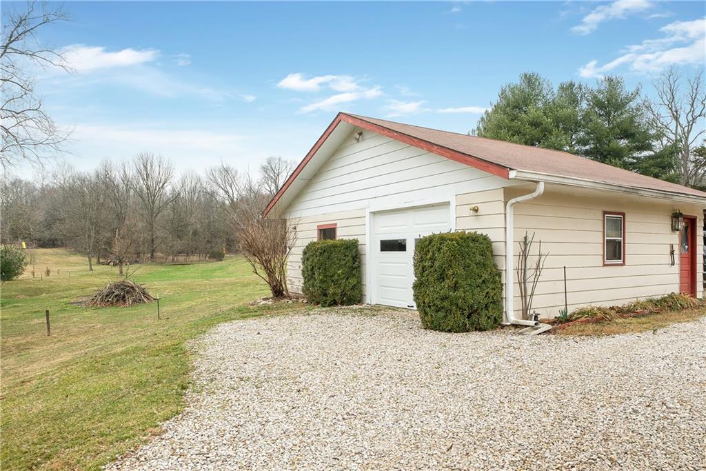 9950 West Howard Road Bloomington, IN 47404 - Photo 43 of 53