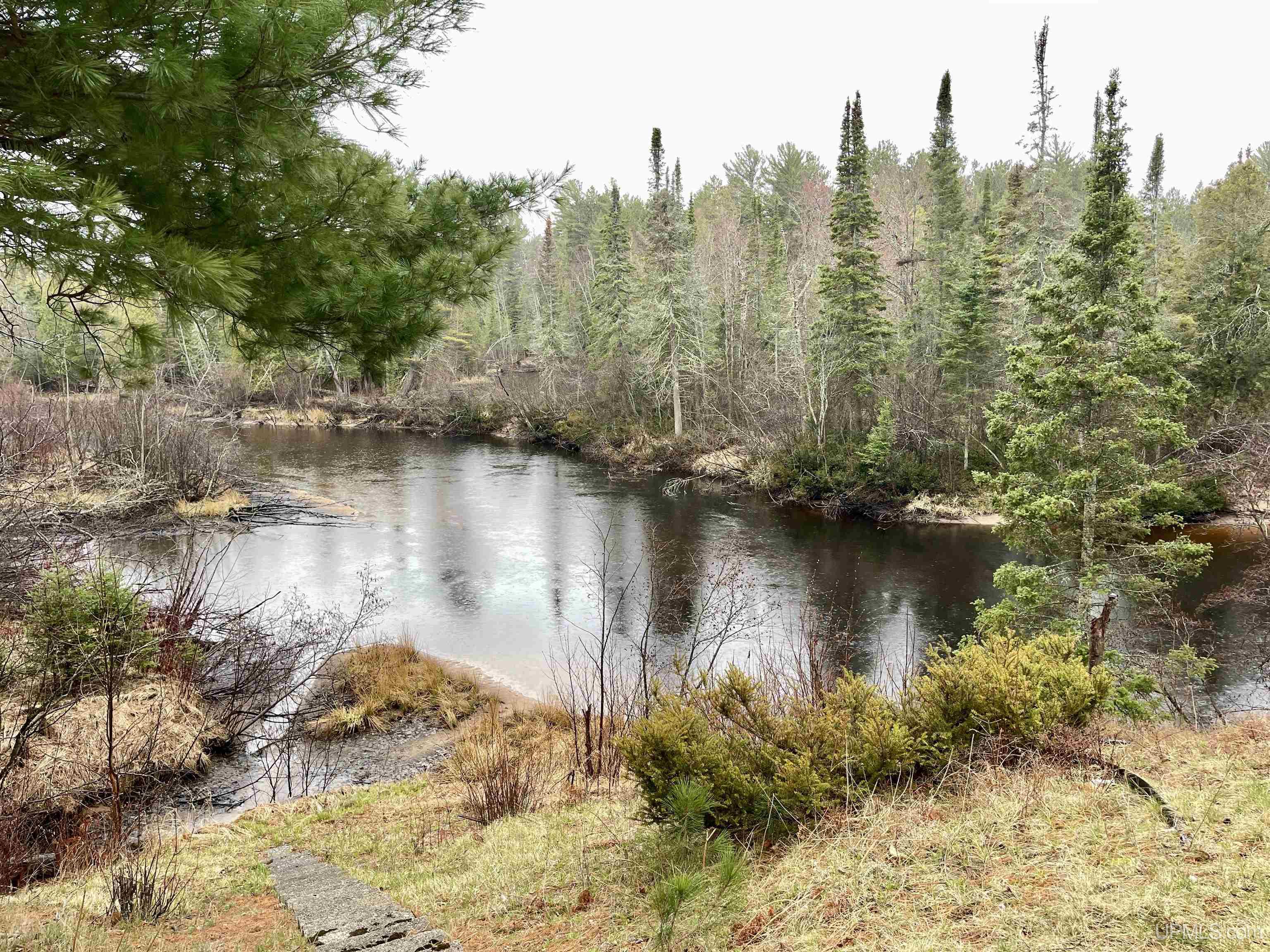 214 Riverside Road Marquette, MI 49855 - Photo 9 of 60 Gallery Image 9