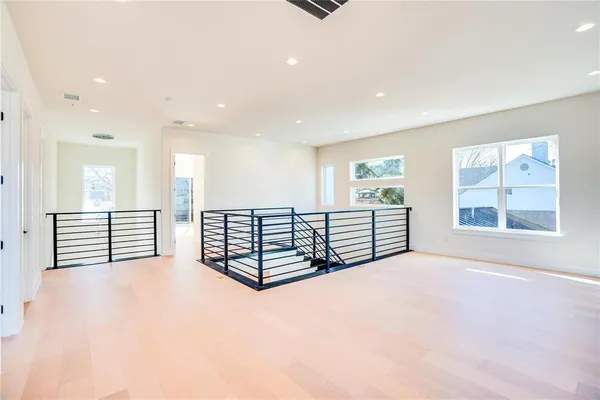 $10,000 | 3611 South Versailles Avenue, Dallas, TX 75209